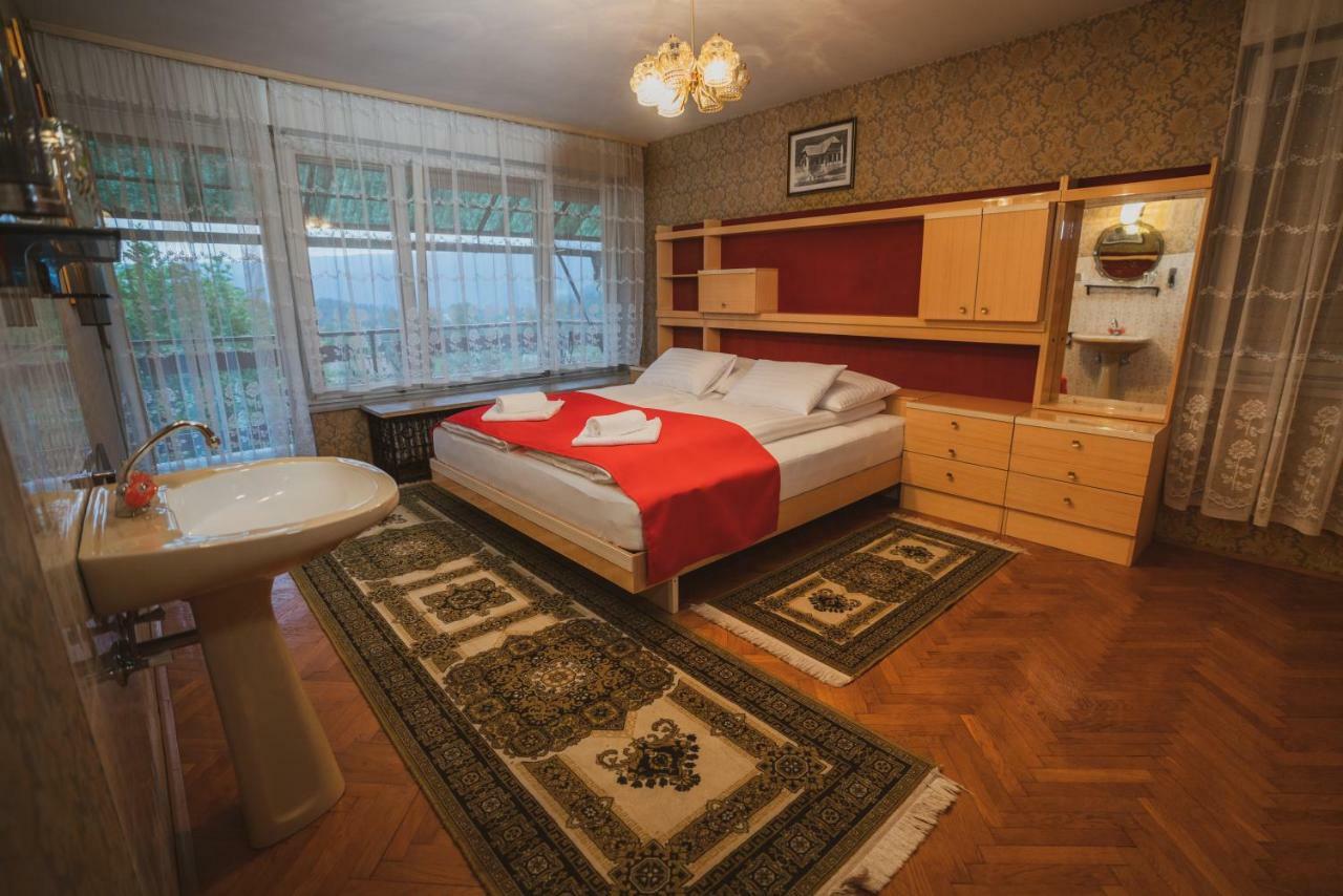 Apartmaji Retro Spodnje Gorje Exteriör bild